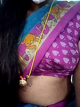 Snapshot of varsha-milky1 chatting on February 2025 06:14:02 AM varsha-milky1 online show from February 2025 06:14:02 AM