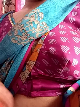 Snapshot of varsha-milky1 chatting on September 2025 01:29:01 AM varsha-milky1 online show from September 2025 01:29:01 AM