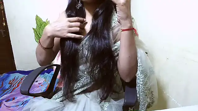 Rubi-Ji online show from October 2025 04:02:02 PM