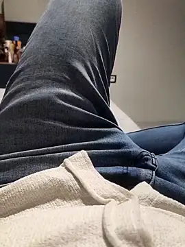 legolasleo online show from January 2026 12:20:01 PM