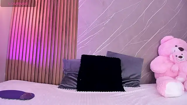 Snapshot of ariana_jhonson1 chatting on October 2025 12:39:01 PM ariana jhonson1 online show from October 2025 12:39:01 PM