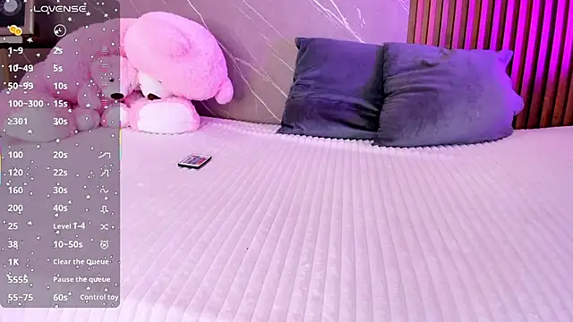 Snapshot of ariana_jhonson1 chatting on October 2025 12:28:01 PM ariana jhonson1 online show from October 2025 12:28:01 PM