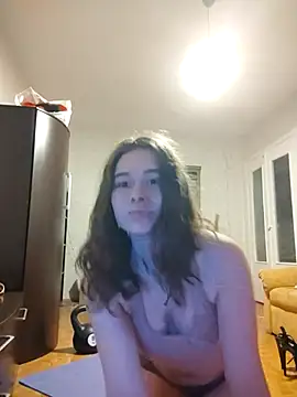 Snapshot of girliemilk chatting on March 2025 01:54:02 AM girliemilk online show from March 2025 01:54:02 AM