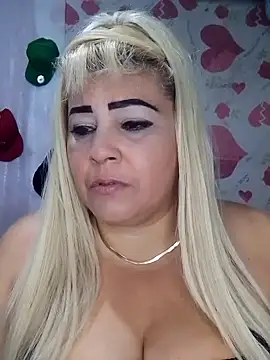 BonniAdams online show from October 2025 06:09:01 PM