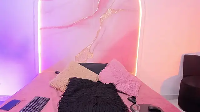 Snapshot of Sofii_Lopezz chatting on February 2026 11:31:02 AM Sofii Lopezz online show from February 2026 11:31:02 AM