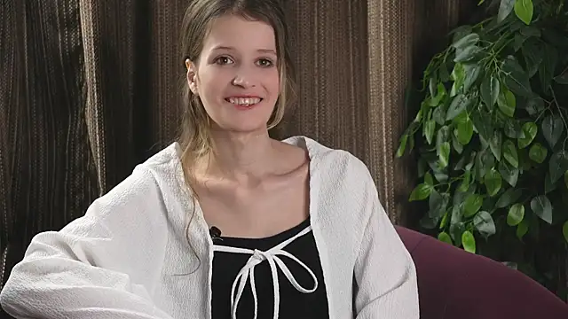 WildaHeldreth online show from February 2025 02:26:02 PM