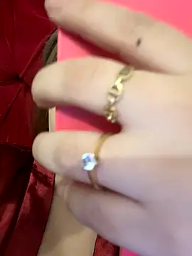 Snapshot of akirahattori chatting on October 2025 01:47:01 AM akirahattori online show from October 2025 01:47:01 AM