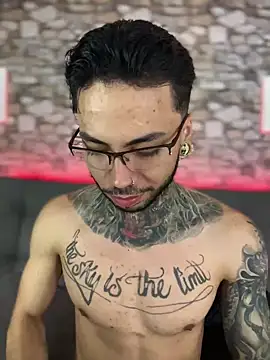 Walker Thomas1 online show from February 2025 10:31:02 PM