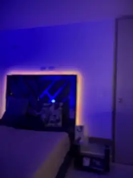 Walker Thomas1 online show from March 2025 12:10:01 AM