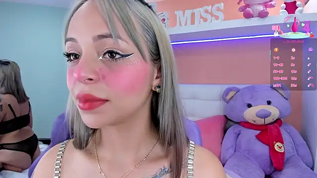 Snapshot of miss__lizeth chatting on March 2025 06:00:01 PM miss lizeth online show from March 2025 06:00:01 PM