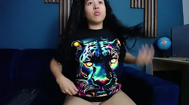 Snapshot of ema_abby chatting on February 2025 04:23:02 AM ema abby online show from February 2025 04:23:02 AM