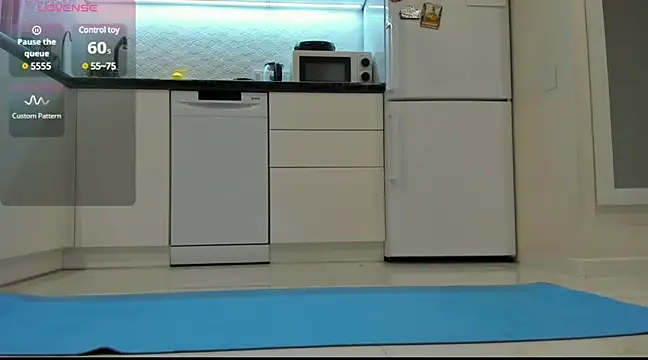 Snapshot of Katya_yoga chatting on February 2025 04:58:01 AM Katya yoga online show from February 2025 04:58:01 AM