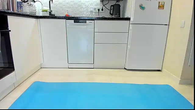 Snapshot of Katya_yoga chatting on September 2025 06:19:02 AM Katya yoga online show from September 2025 06:19:02 AM