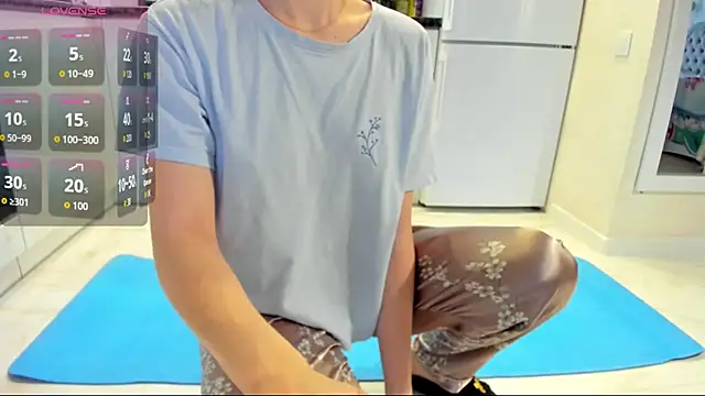 Snapshot of Katya_yoga chatting on December 2025 06:44:01 AM Katya yoga online show from December 2025 06:44:01 AM