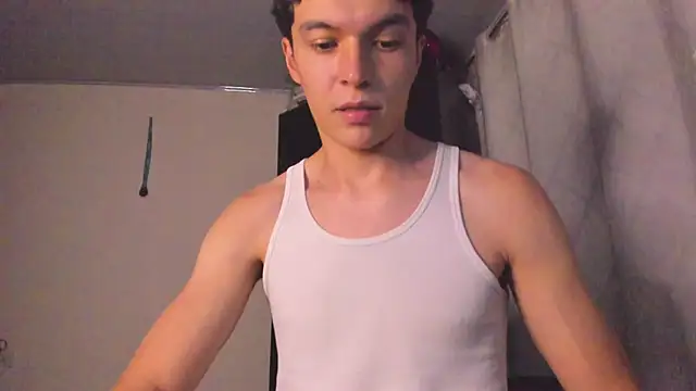Snapshot of Mastrangelo_xxx chatting on March 2025 11:22:01 PM Mastrangelo xxx online show from March 2025 11:22:01 PM