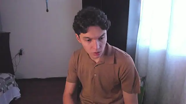 Snapshot of Mastrangelo_xxx chatting on March 2025 12:45:02 PM Mastrangelo xxx online show from March 2025 12:45:02 PM