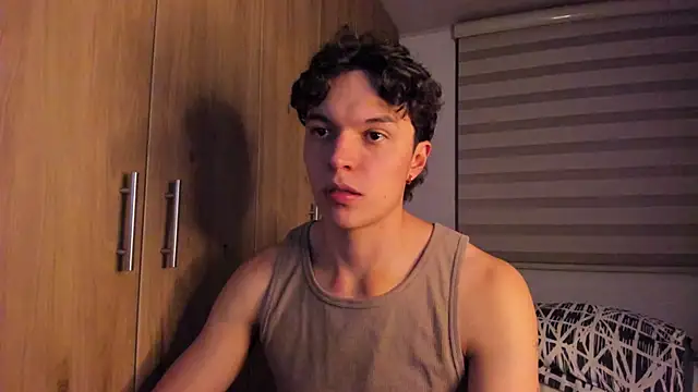 Snapshot of Mastrangelo_xxx chatting on September 2025 04:12:02 AM Mastrangelo xxx online show from September 2025 04:12:02 AM