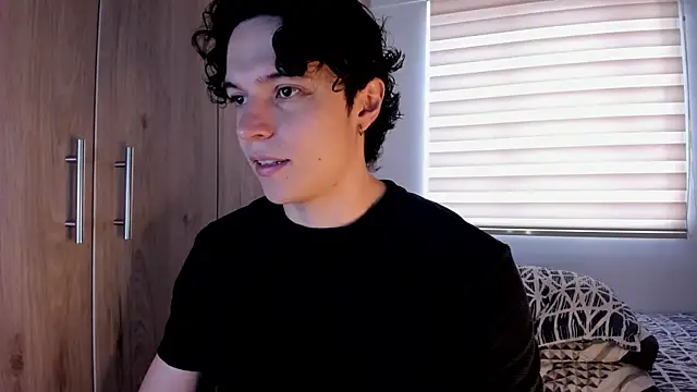 Mastrangelo xxx online show from April 2026 10:08:02 PM