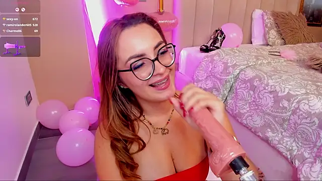 Snapshot of JessyCream chatting on February 2025 01:58:02 AM JessyCream online show from February 2025 01:58:02 AM