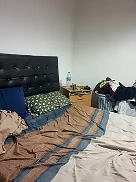 liamlara online show from March 2026 12:51:01 AM