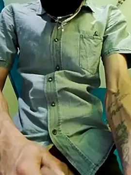 Snapshot of 1Dseralmora2 chatting on November 2025 05:18:01 PM 1Dseralmora2 online show from November 2025 05:18:01 PM