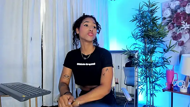 Alissemasiel online show from June 2026 07:13:01 PM