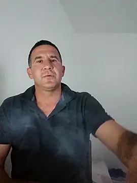 Snapshot of Mister1985 chatting on October 2025 04:29:02 PM Mister1985 online show from October 2025 04:29:02 PM