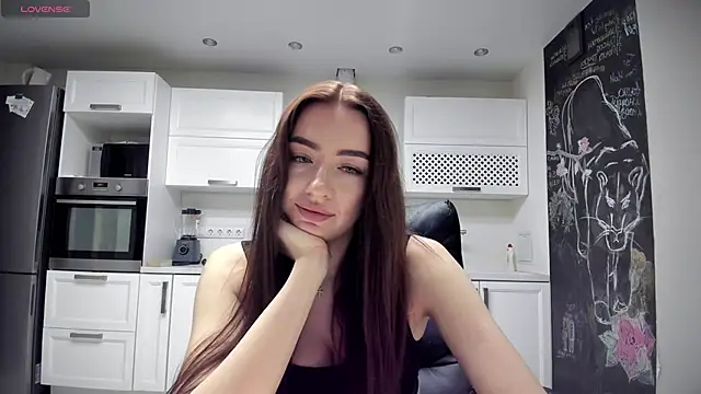 lisenok online show from May 2026 09:53:02 PM