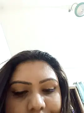 Snapshot of blue-berry07 chatting on November 2025 07:46:02 PM blue-berry07 online show from November 2025 07:46:02 PM