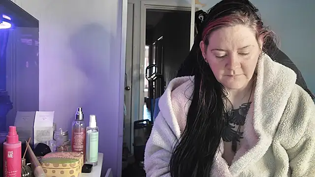 AureliaXOX online show from November 2025 09:04:02 AM