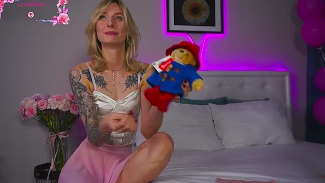 Snapshot of LeaCox_ chatting on October 2025 08:02:02 AM LeaCox online show from October 2025 08:02:02 AM