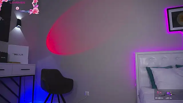 Snapshot of LeaCox_ chatting on November 2025 08:03:01 AM LeaCox online show from November 2025 08:03:01 AM