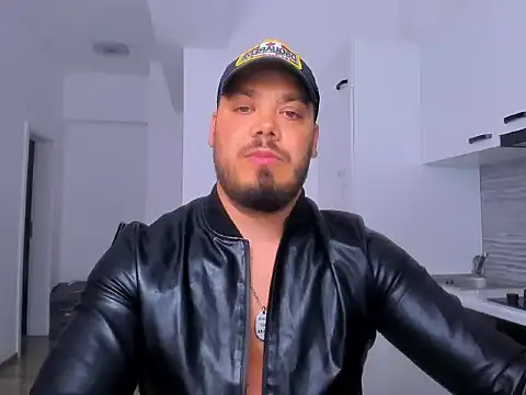 ZackMasterss online show from June 2026 10:32:02 PM