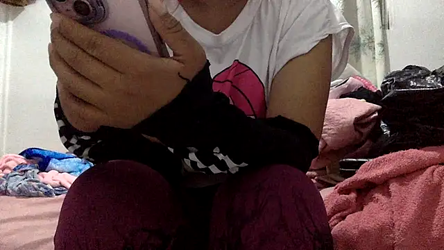 sharonlopez9611 online show from October 2025 03:53:02 AM