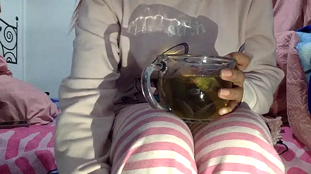 sharonlopez9611 online show from November 2025 03:38:01 AM