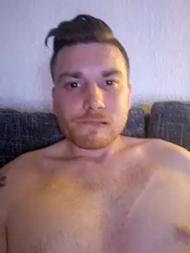 Foxtrott 242 online show from September 2025 10:37:01 PM