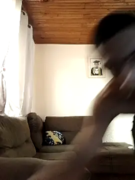 Mineirinho043 online show from February 2025 05:46:02 PM