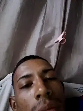 Mineirinho043 online show from February 2025 05:08:01 AM