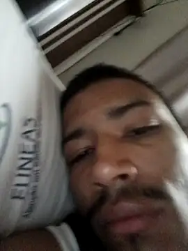 Mineirinho043 online show from March 2025 10:46:01 AM