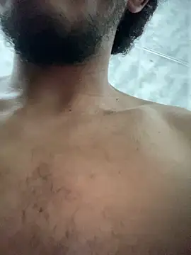 Mineirinho043 online show from October 2025 04:44:02 AM