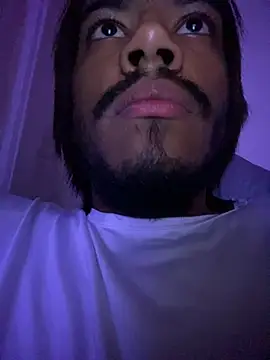 Snapshot of Mineirinho043 chatting on February 2026 07:54:02 PM Mineirinho043 online show from February 2026 07:54:02 PM