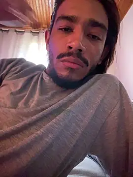 Snapshot of Mineirinho043 chatting on February 2026 04:38:02 PM Mineirinho043 online show from February 2026 04:38:02 PM