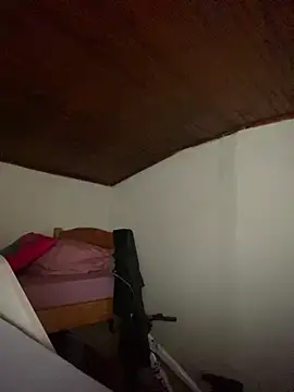 Mineirinho043 online show from April 2026 11:41:02 AM