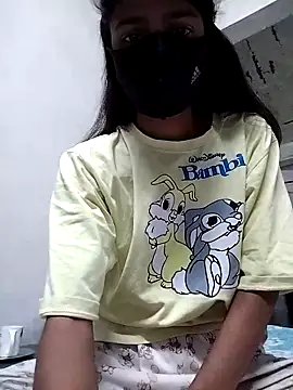 Snapshot of fuungirl38 chatting on March 2025 06:03:01 AM fuungirl38 online show from March 2025 06:03:01 AM