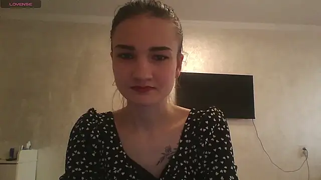 Snapshot of RoyalDessertt chatting on March 2025 08:34:01 AM RoyalDessertt online show from March 2025 08:34:01 AM