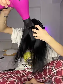 Celine Roxelle online show from February 2026 03:59:01 PM