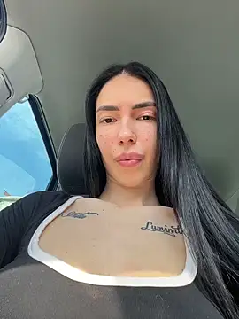 Celine Roxelle online show from March 2026 09:26:01 AM