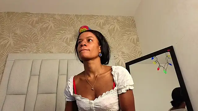 dafnnelewis online show from February 2026 11:18:01 AM