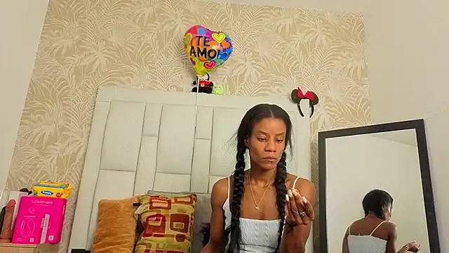 dafnnelewis online show from April 2026 11:56:01 AM
