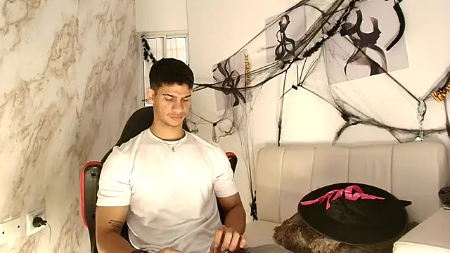 ANDRES STUD online show from October 2025 12:45:01 PM